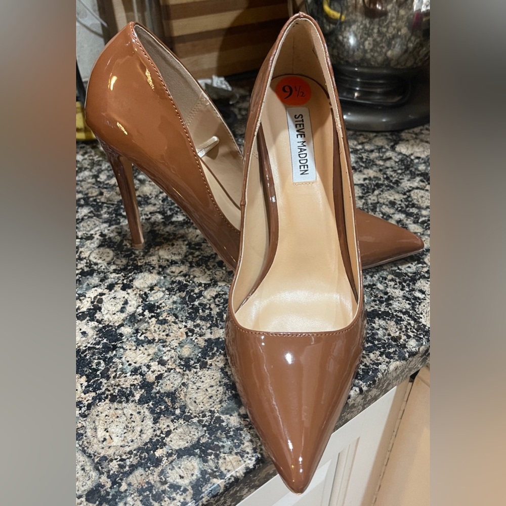 Steve Madden Pumps